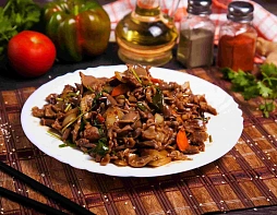 Куриные желудки в остром соусе